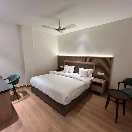 Hotel Celebrations Zirakpur Εξωτερικό φωτογραφία